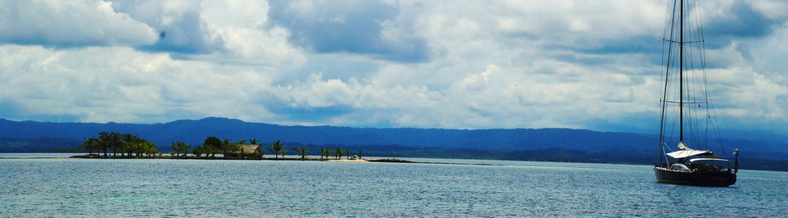 Bambochip at anchor in Panama